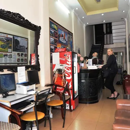 Kangaroo Hostel